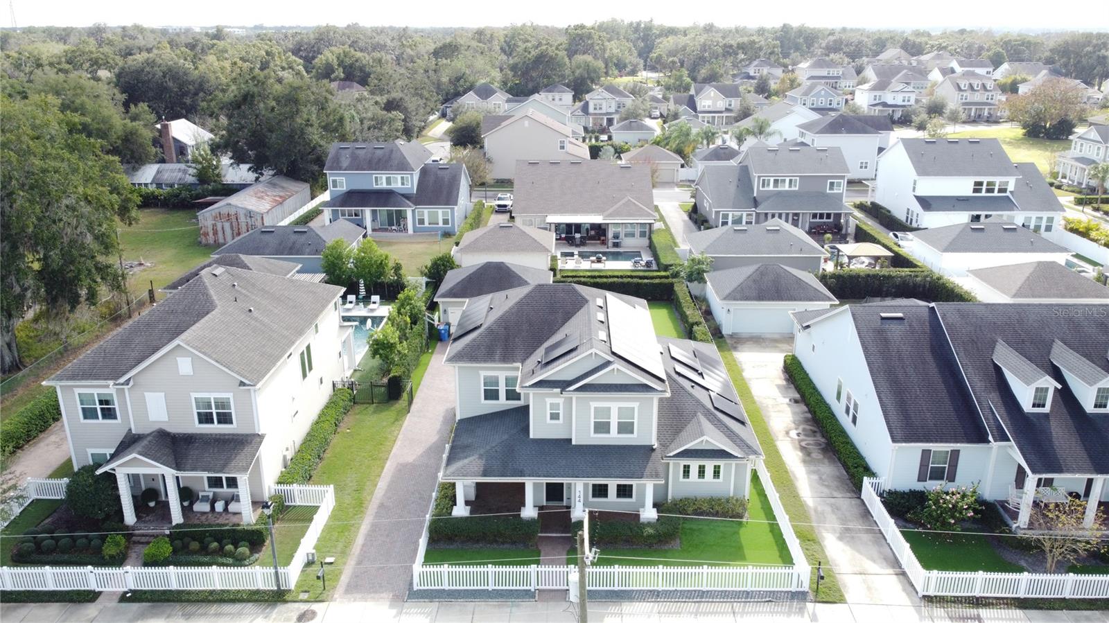 EVANS SQUARE - Residential