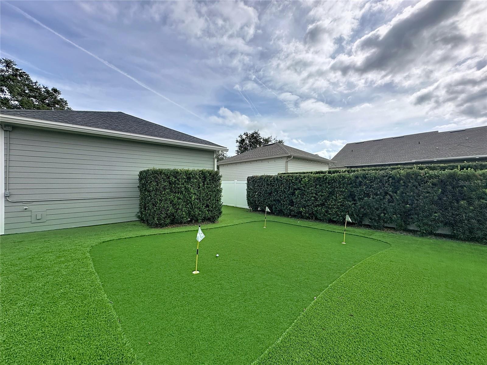 EVANS SQUARE - Residential