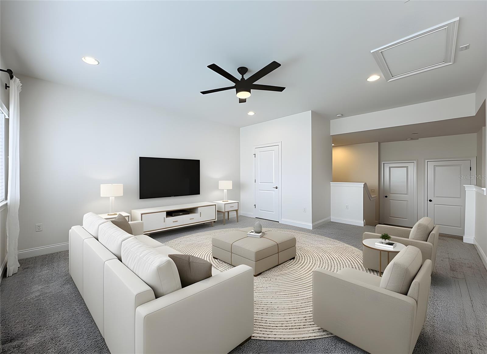 EVANS SQUARE - Residential