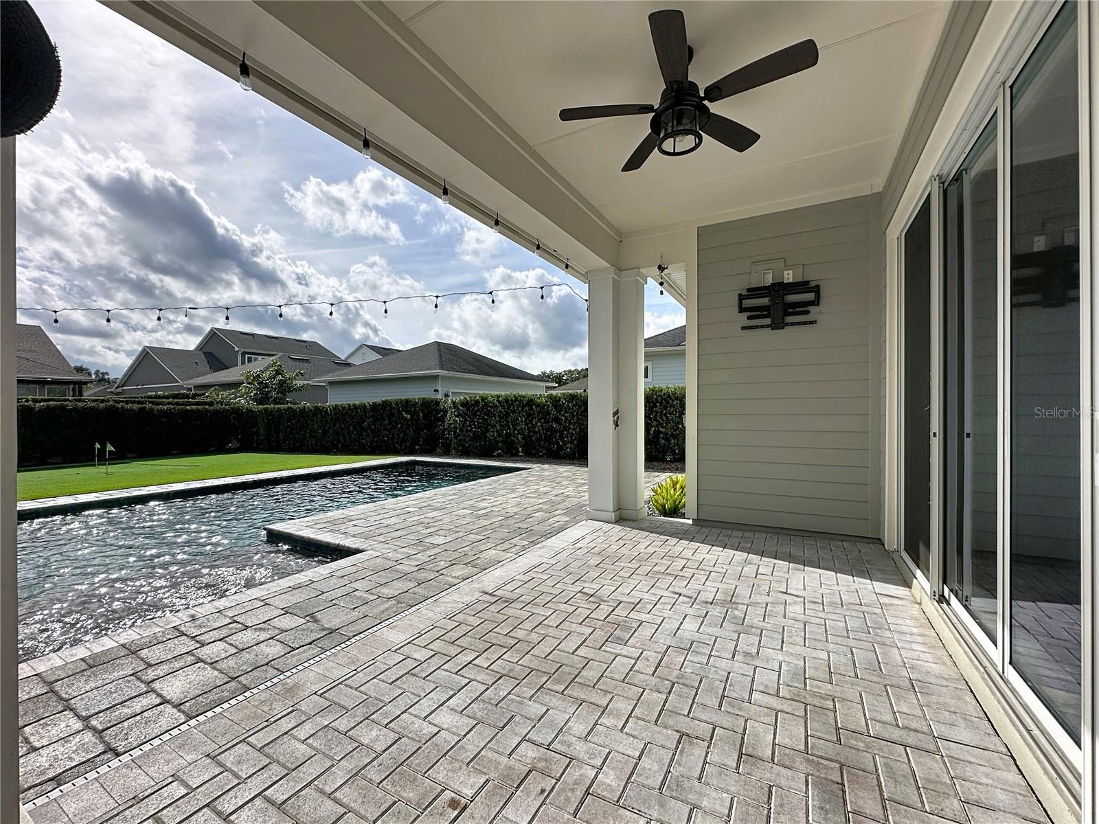 EVANS SQUARE - Residential