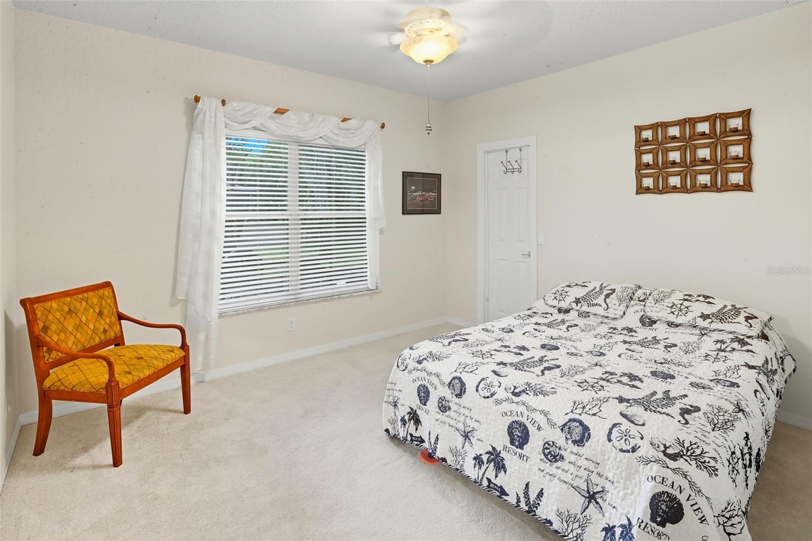 HAMPTON HILLS - Residential