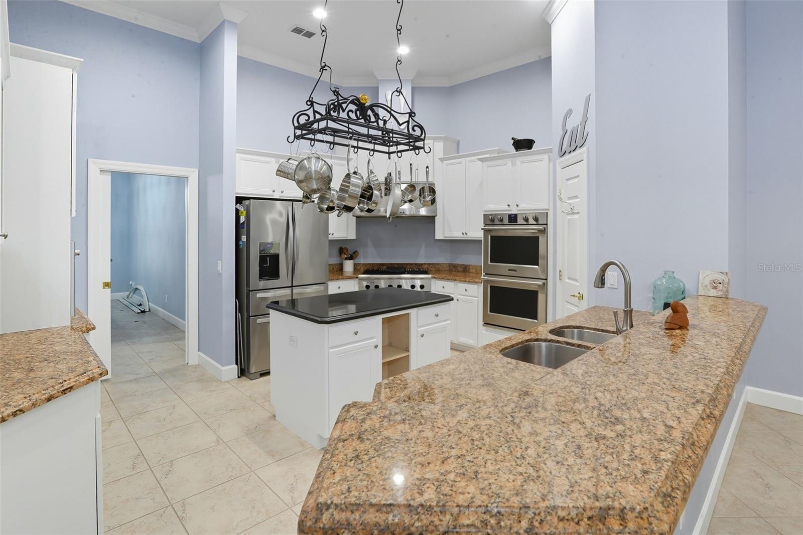 HAMPTON HILLS - Residential