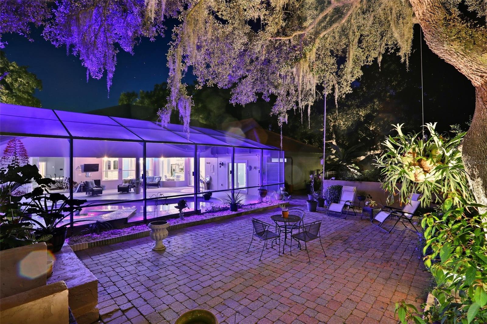 HAMPTON HILLS - Residential