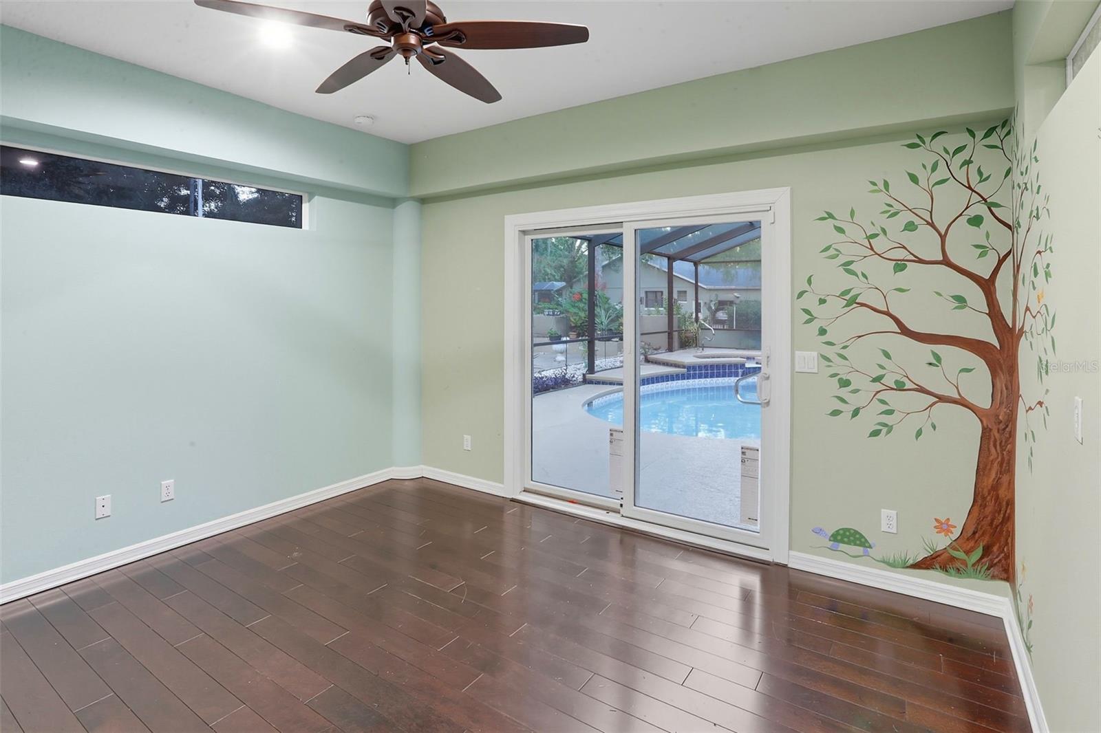 HAMPTON HILLS - Residential