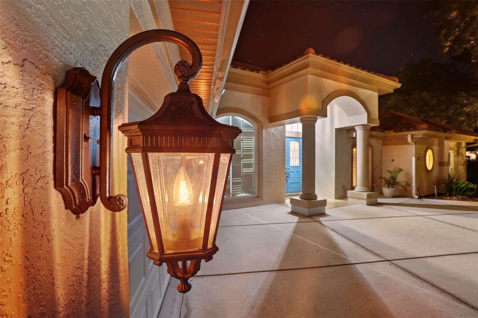 HAMPTON HILLS - Residential