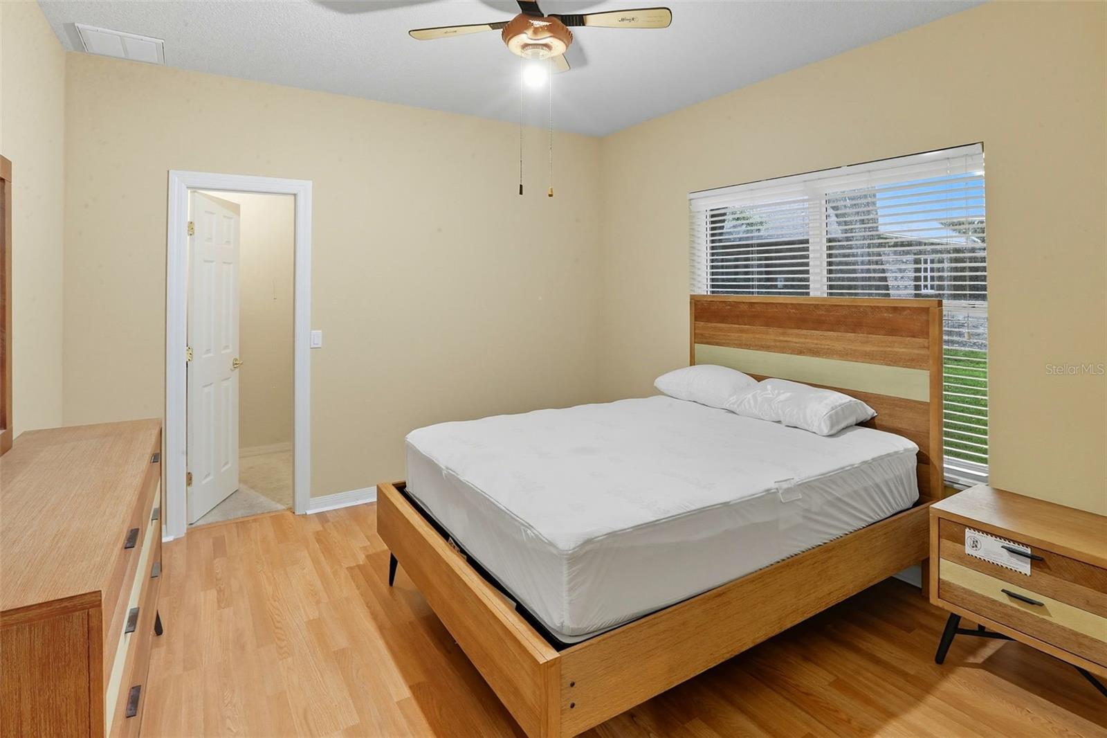 HAMPTON HILLS - Residential