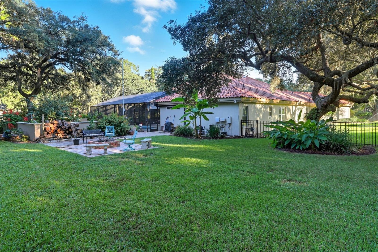 HAMPTON HILLS - Residential