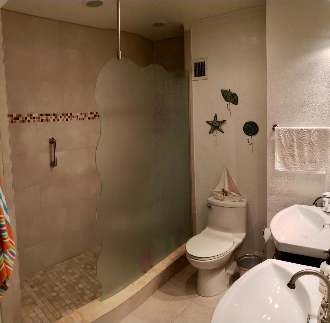 REGATTA BEACH CLUB CONDO - Residential