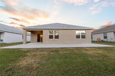 A home in AUBURNDALE