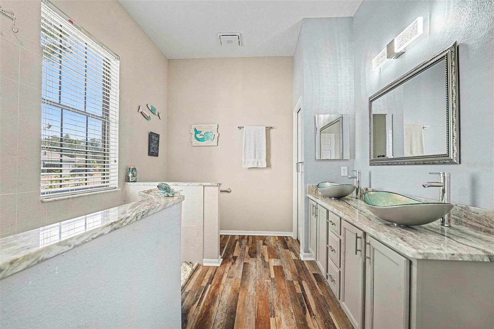 CANTERBURY LAKE ESTATE FIRST - Residential