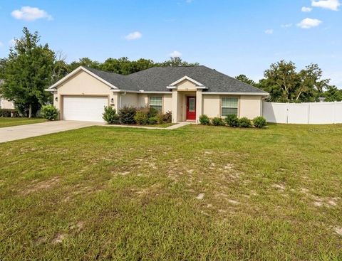 Photo of 5601 SW 117th Lane Road, Ocala, FL 34476 (MLS # OM726573)
