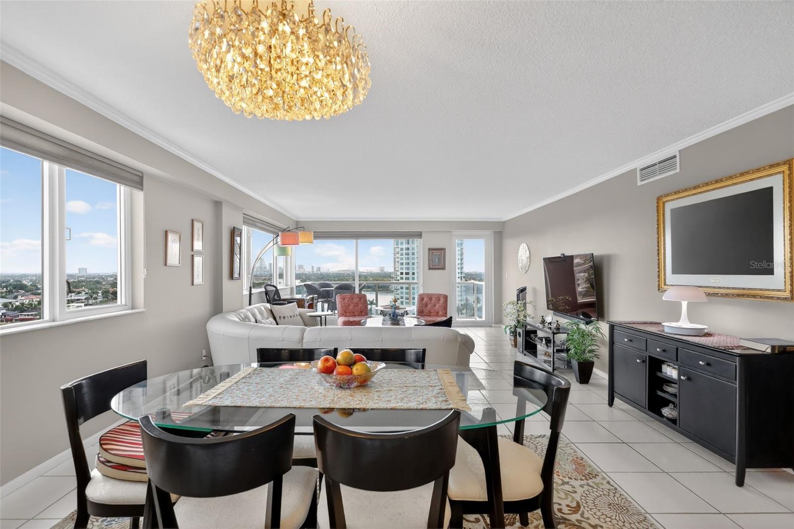 MAYA MARCA CONDO - Residential