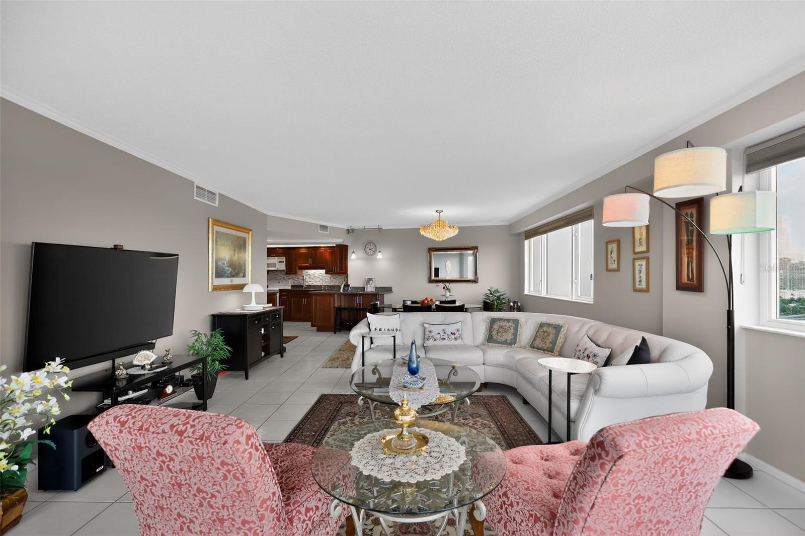 MAYA MARCA CONDO - Residential