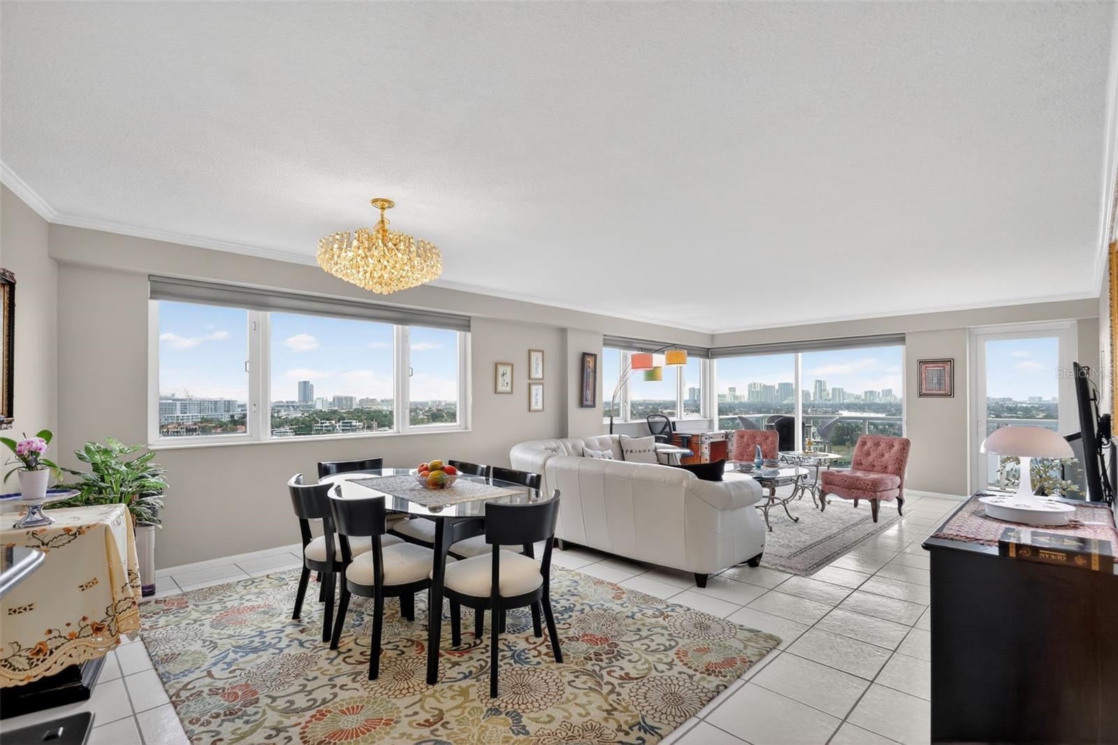 MAYA MARCA CONDO - Residential