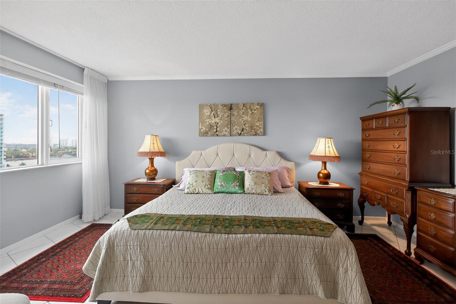 MAYA MARCA CONDO - Residential