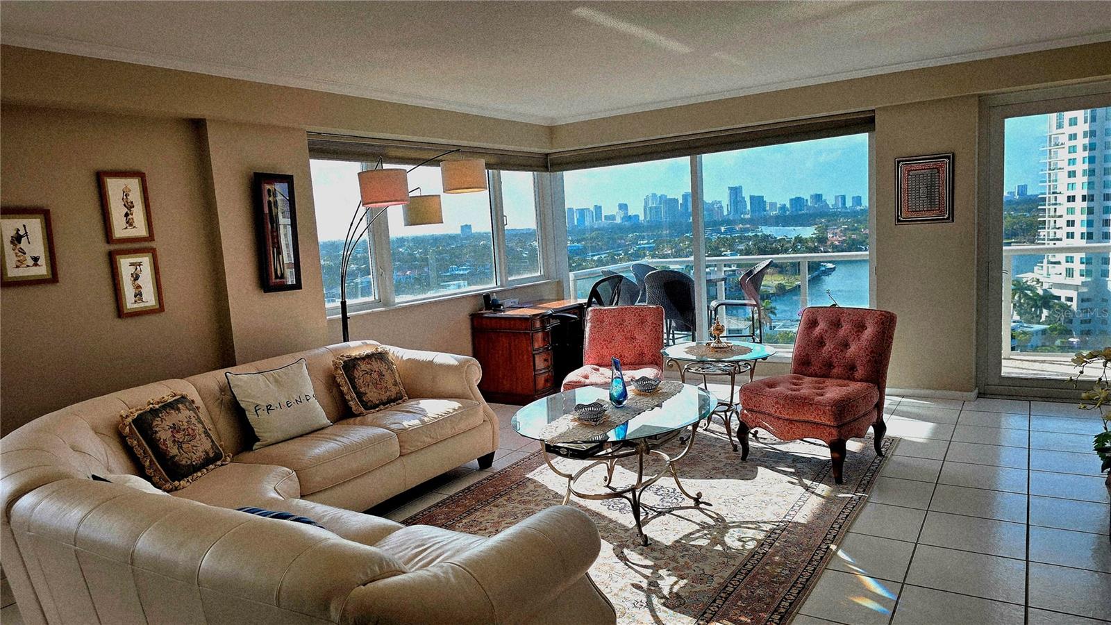 MAYA MARCA CONDO - Residential