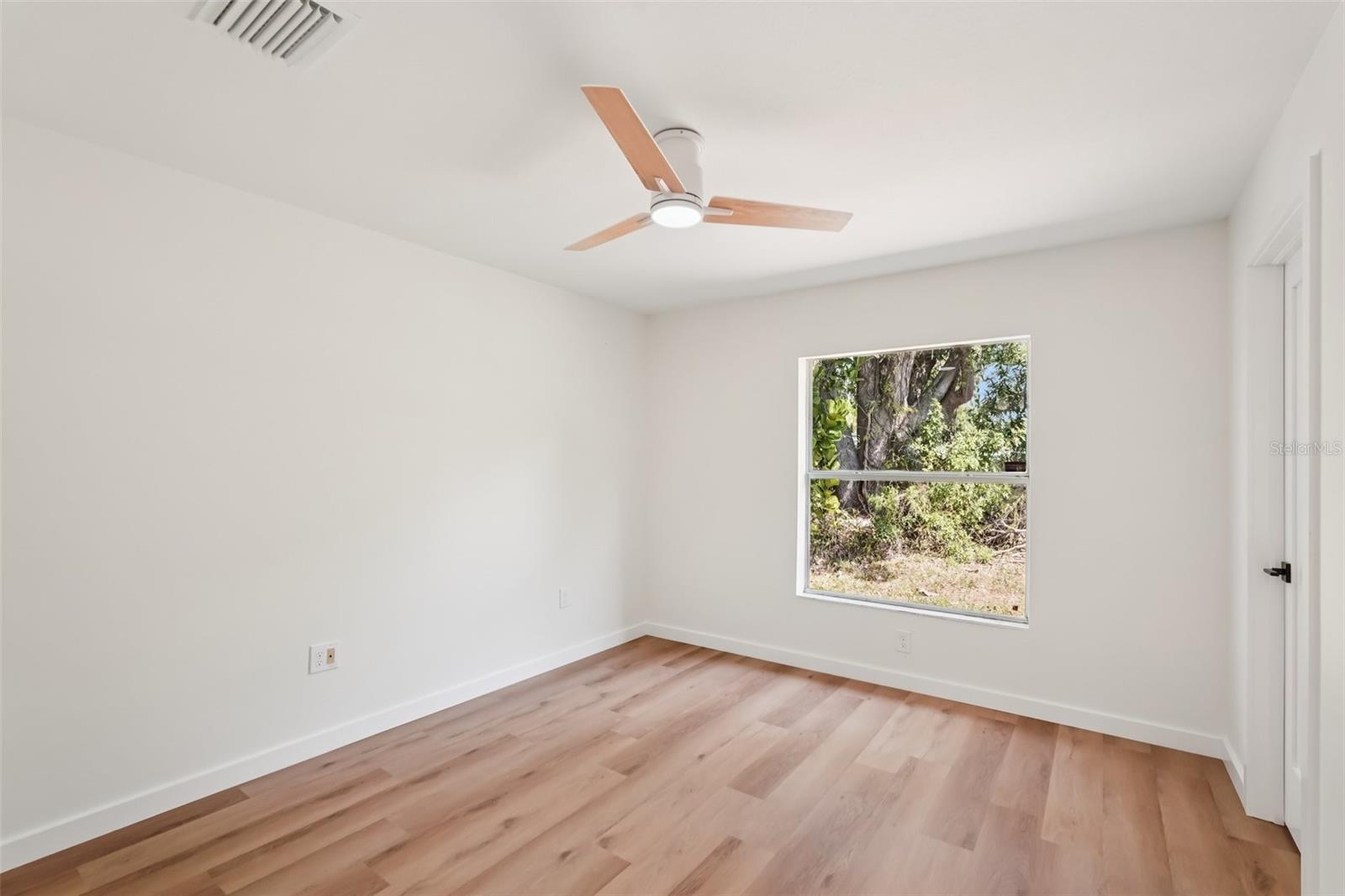 BRADEN MANOR - Residential