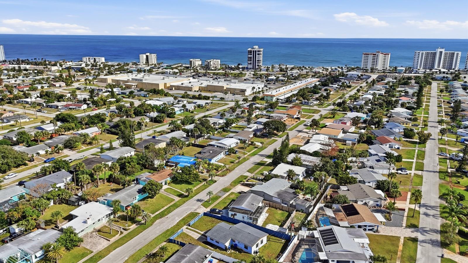 ORMOND BEACH MANORS - Residential