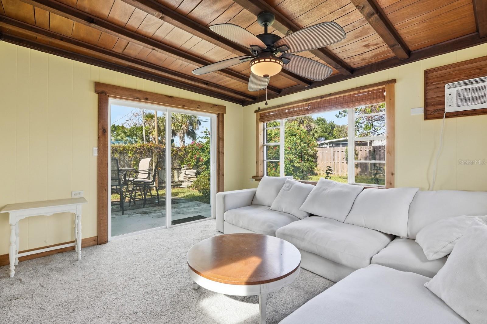 ORMOND BEACH MANORS - Residential