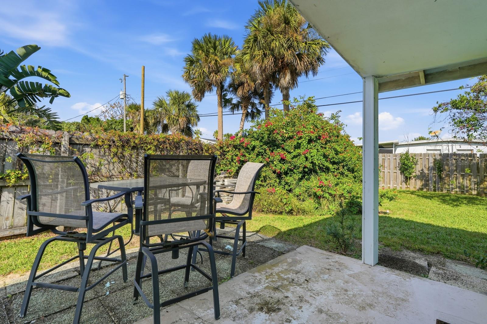 ORMOND BEACH MANORS - Residential