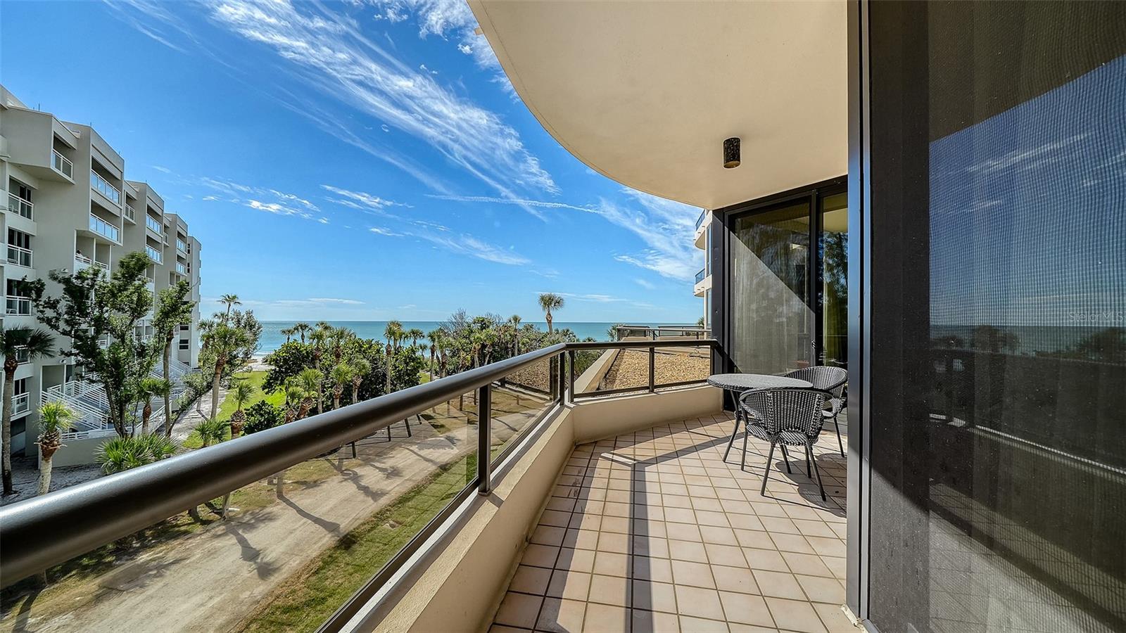 L AMBIANCE 1 - Residential