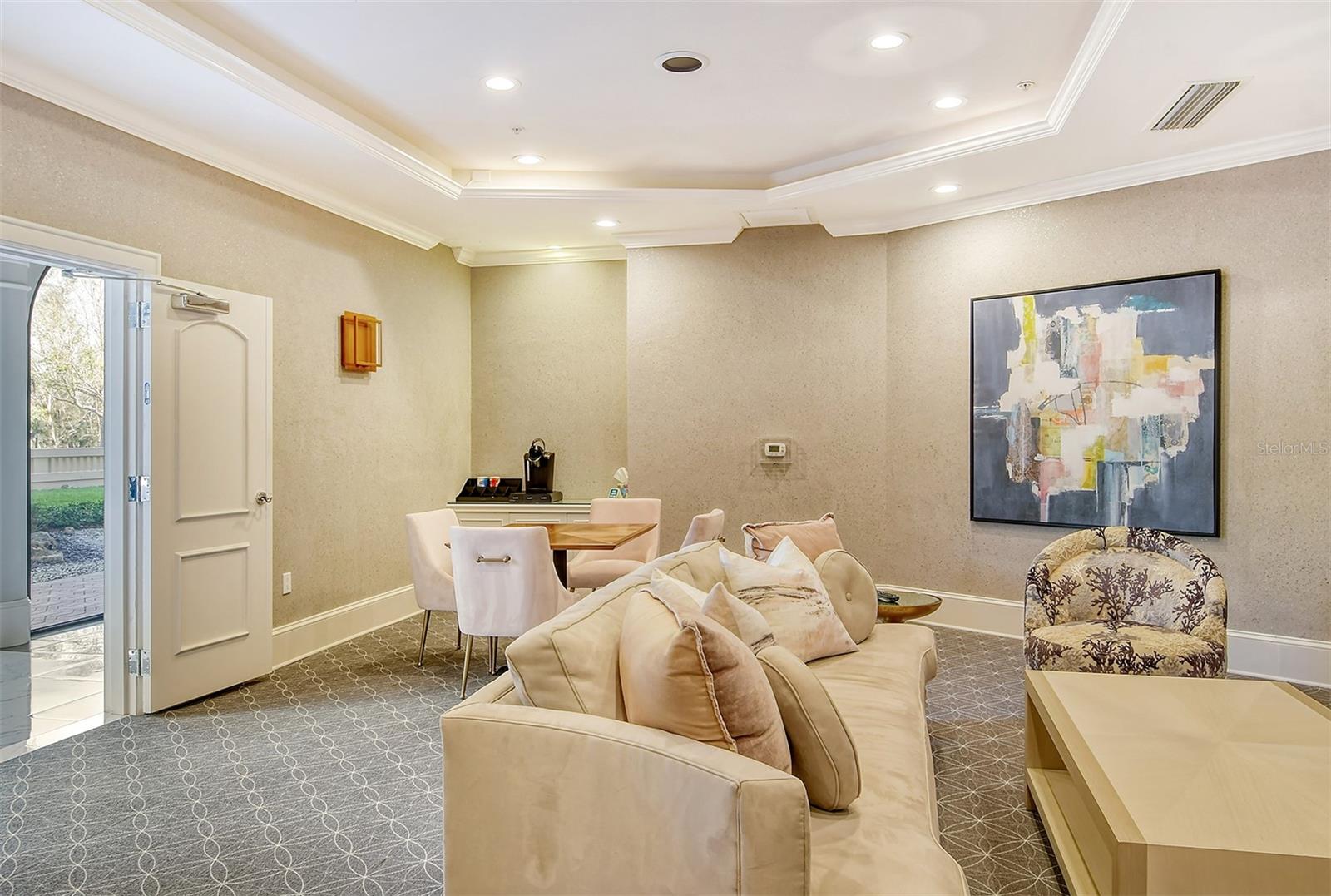 L AMBIANCE 1 - Residential