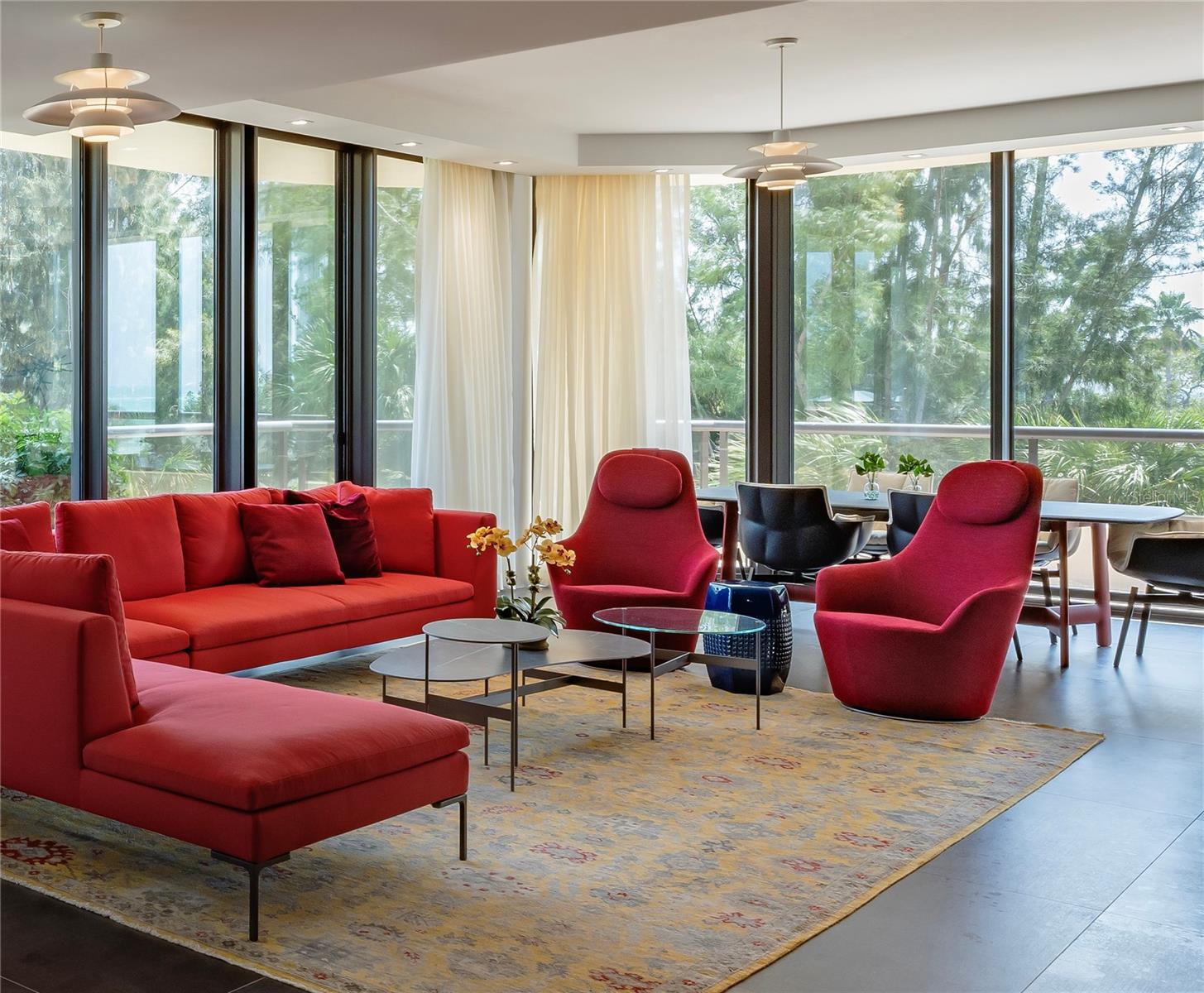 415 L AMBIANCE DRIVE B202