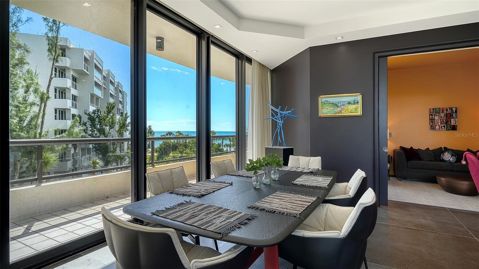 L AMBIANCE 1 - Residential