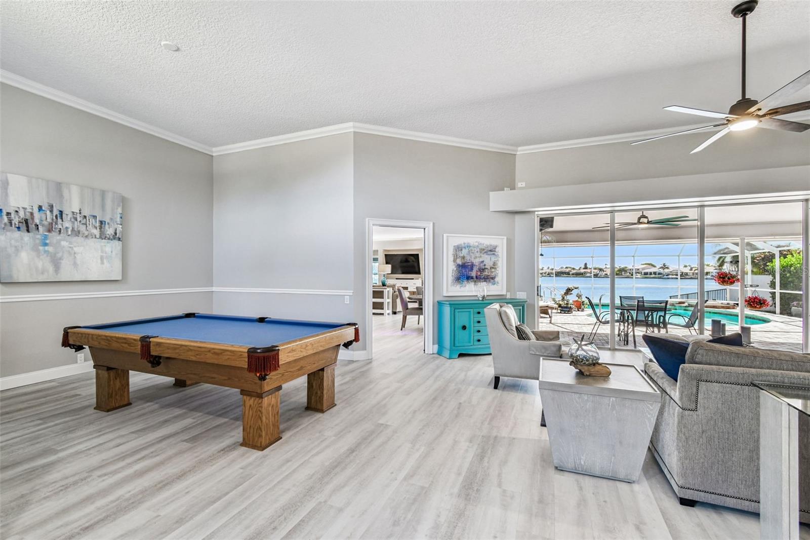 BAYSIDE WEST - Residential
