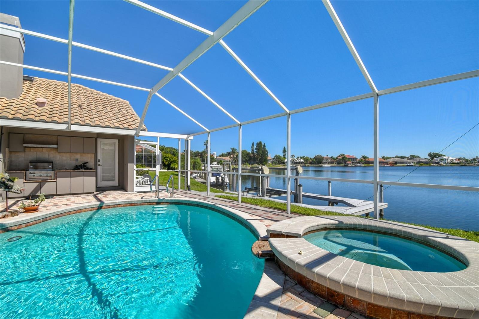 BAYSIDE WEST - Residential