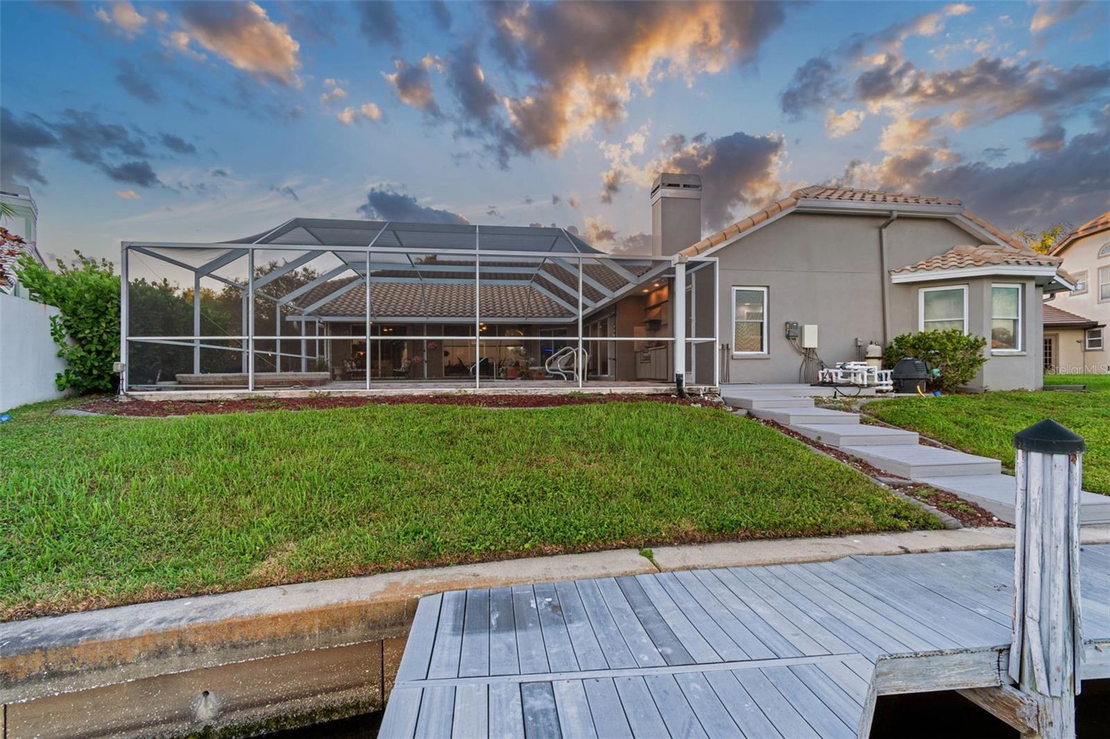 BAYSIDE WEST - Residential