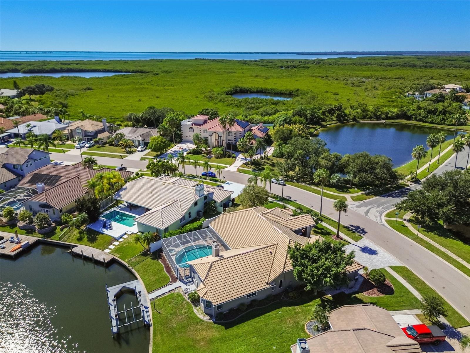 BAYSIDE WEST - Residential