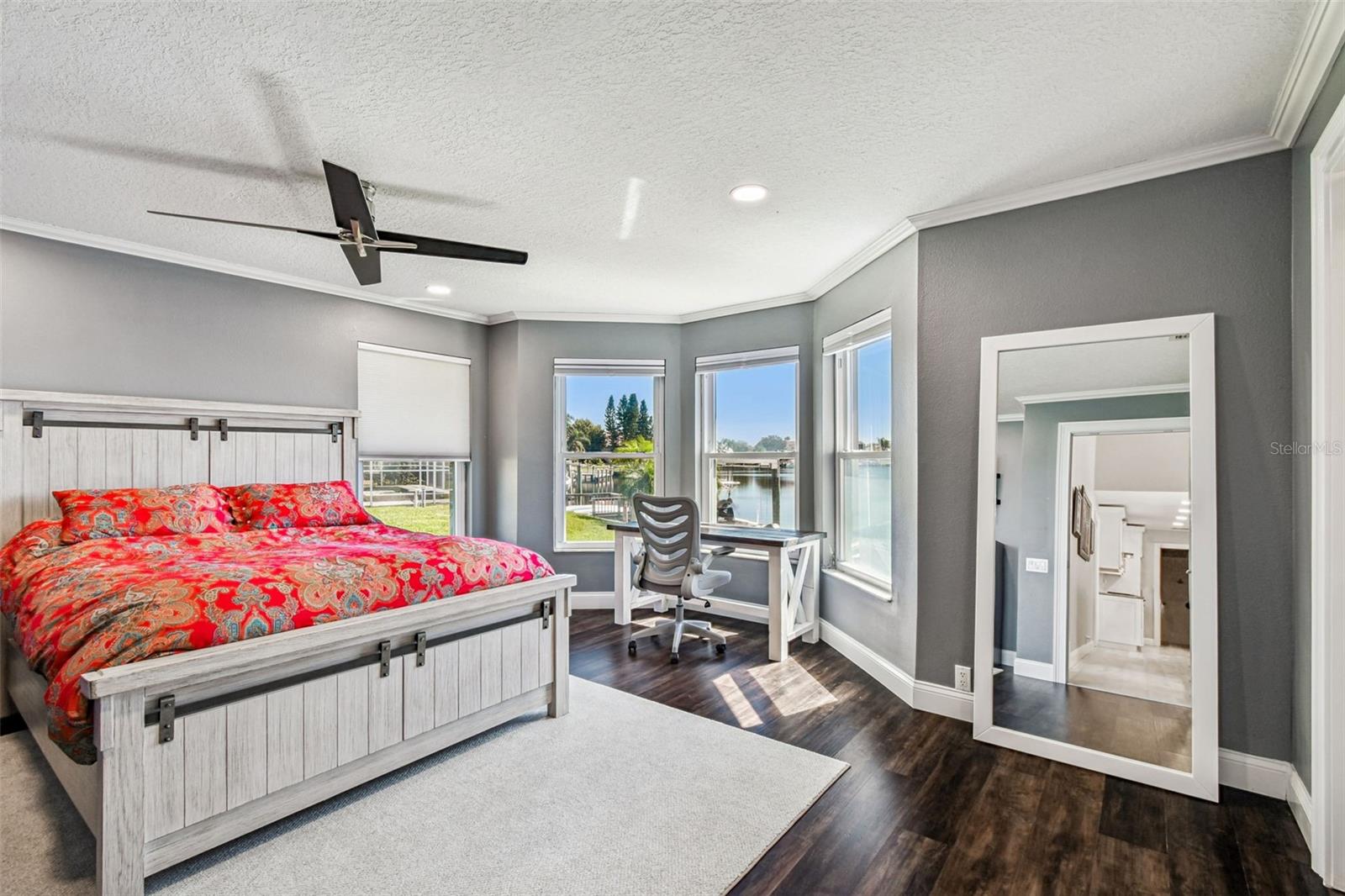 BAYSIDE WEST - Residential