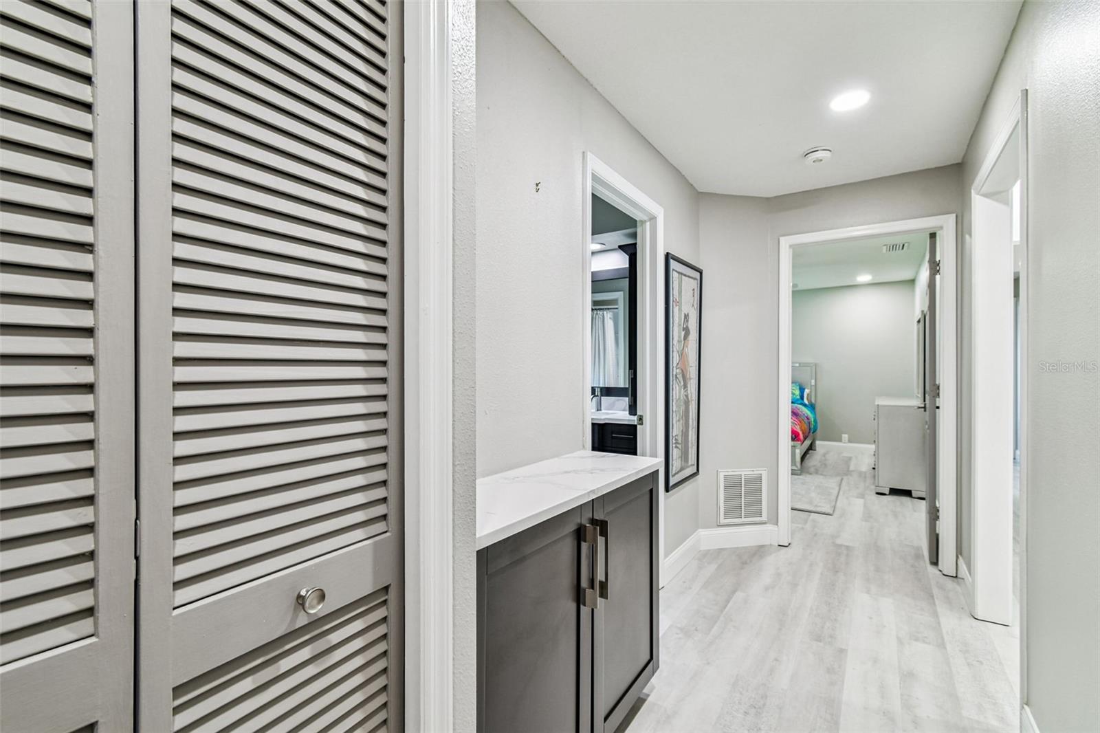 BAYSIDE WEST - Residential