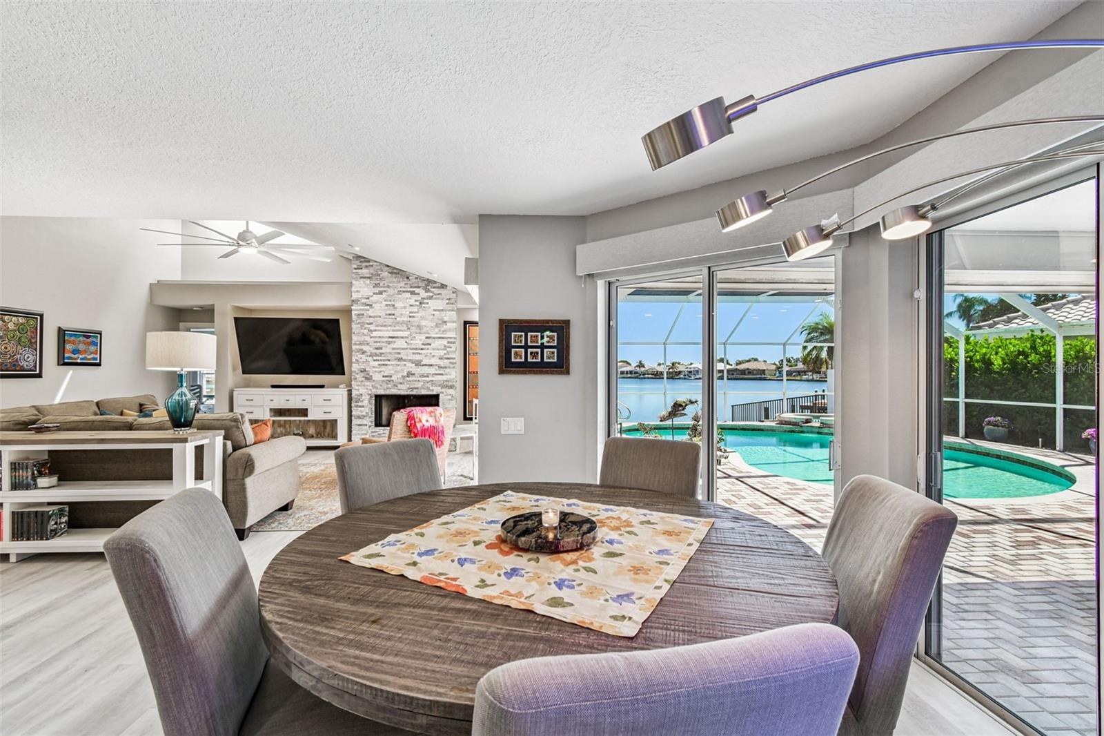 BAYSIDE WEST - Residential