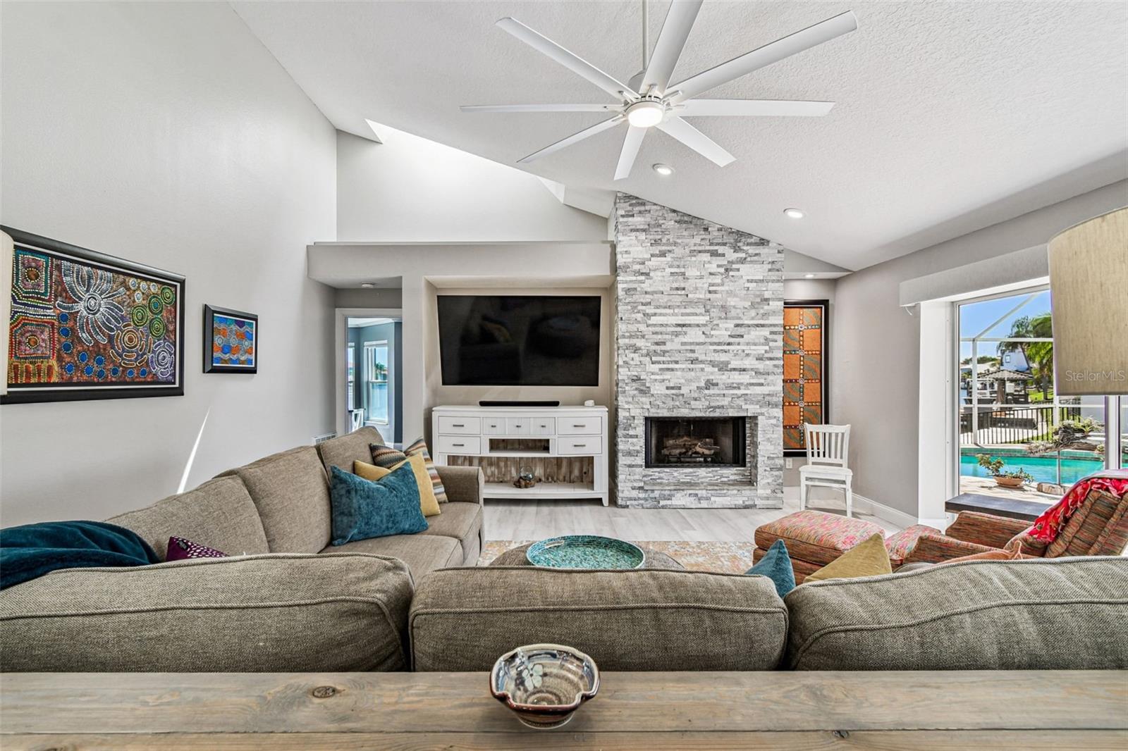BAYSIDE WEST - Residential