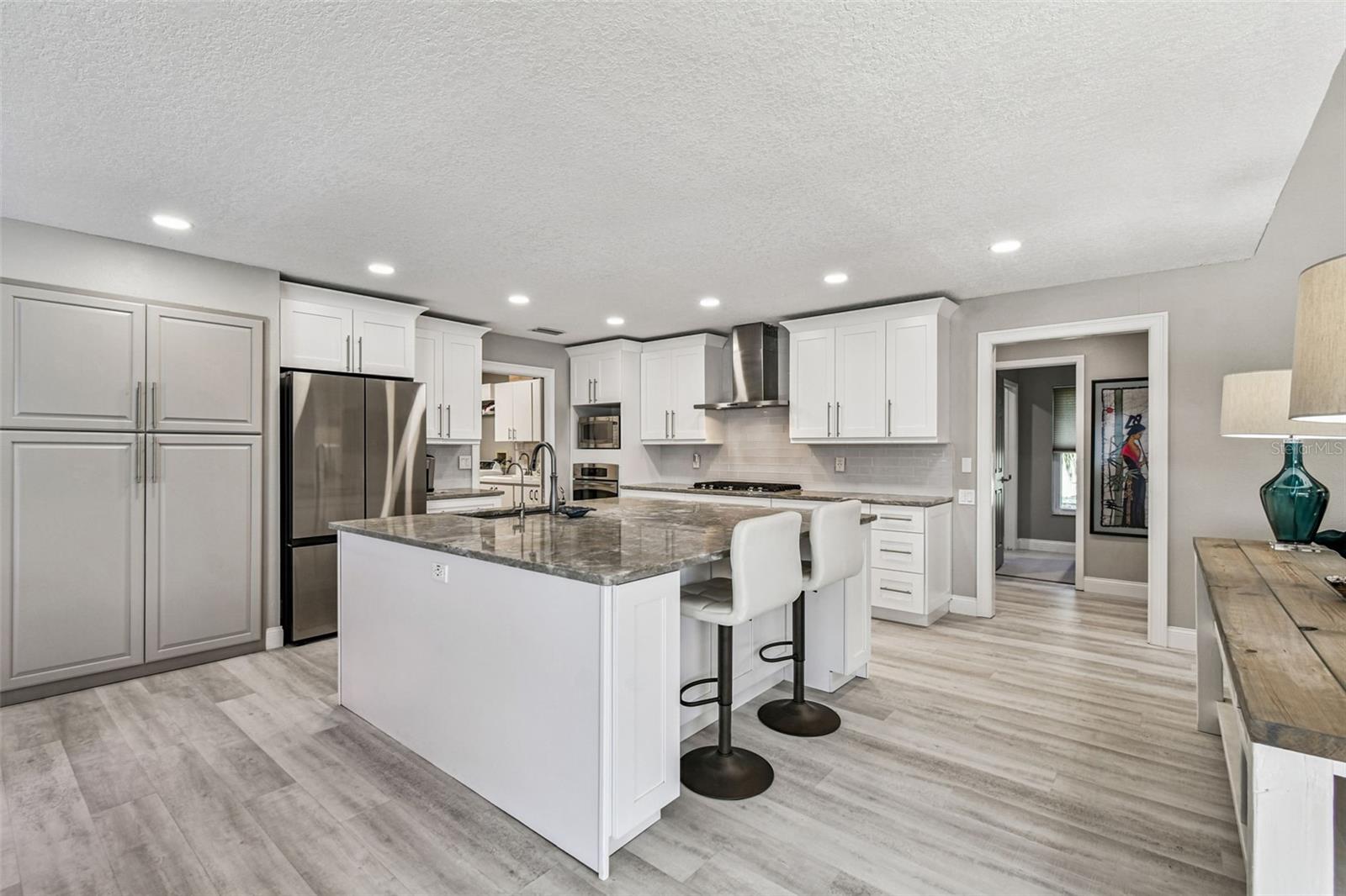 BAYSIDE WEST - Residential
