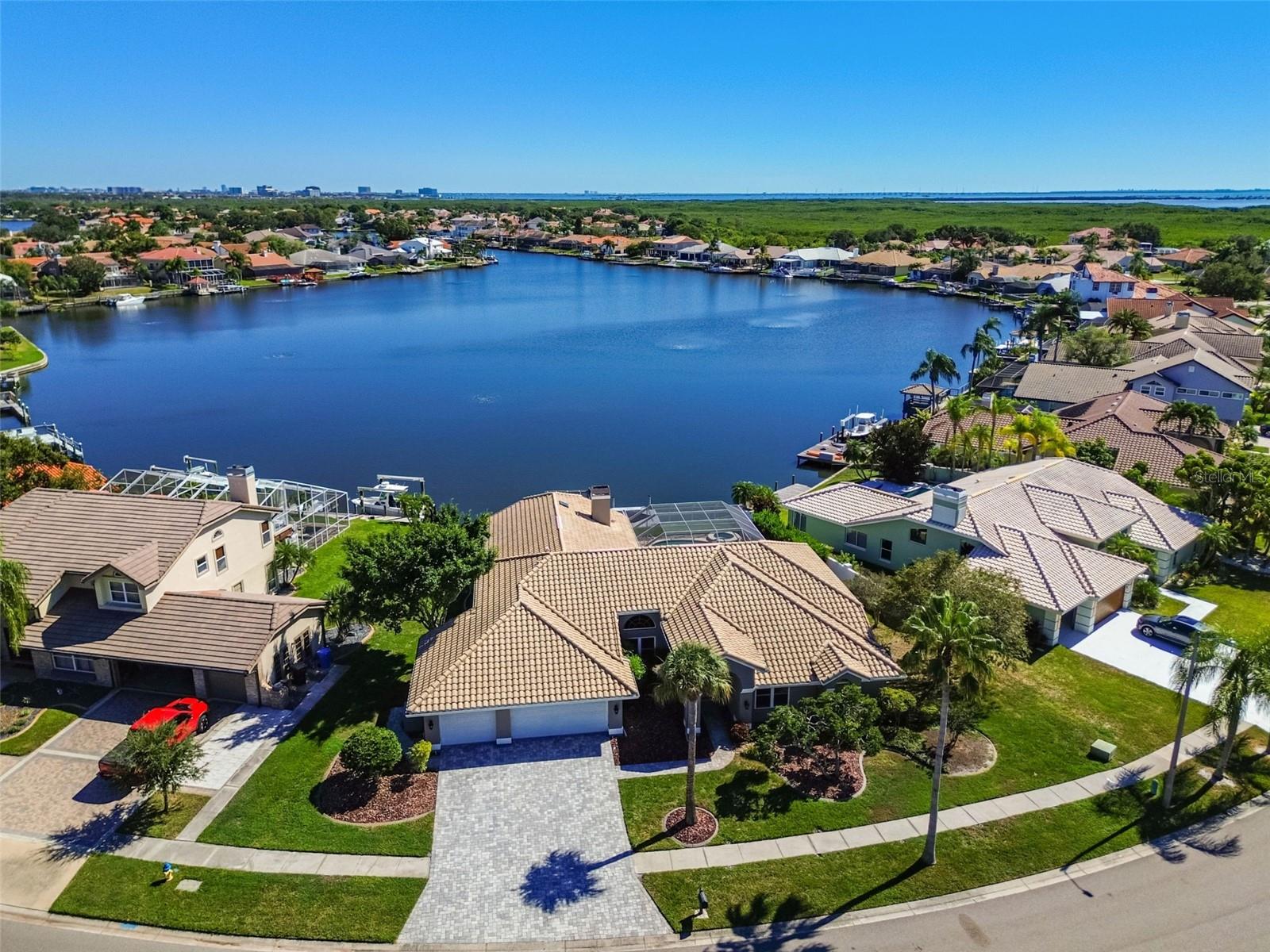 BAYSIDE WEST - Residential