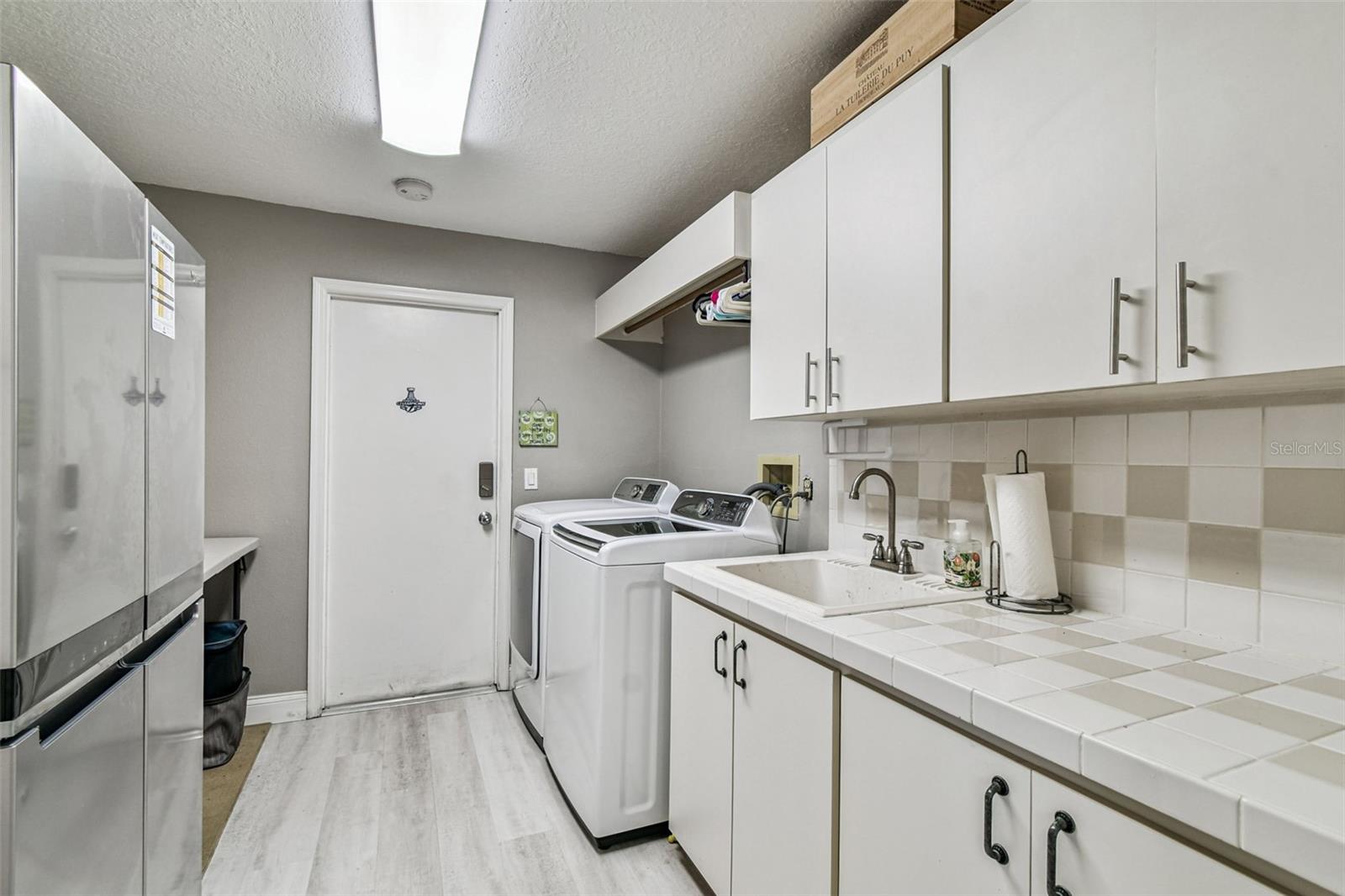 BAYSIDE WEST - Residential