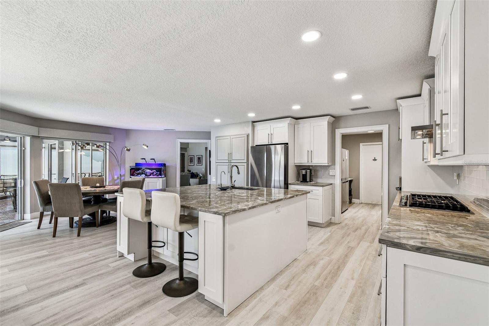BAYSIDE WEST - Residential