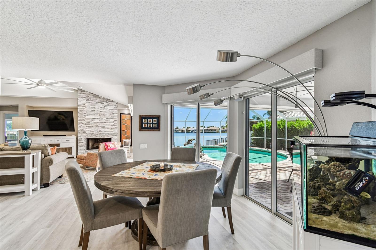 BAYSIDE WEST - Residential
