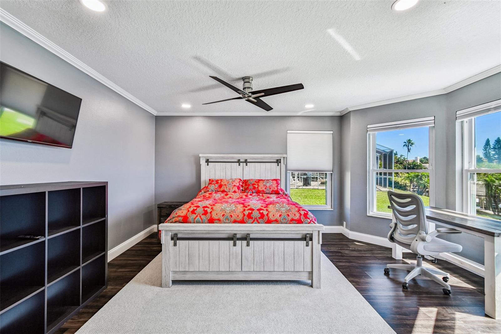 BAYSIDE WEST - Residential