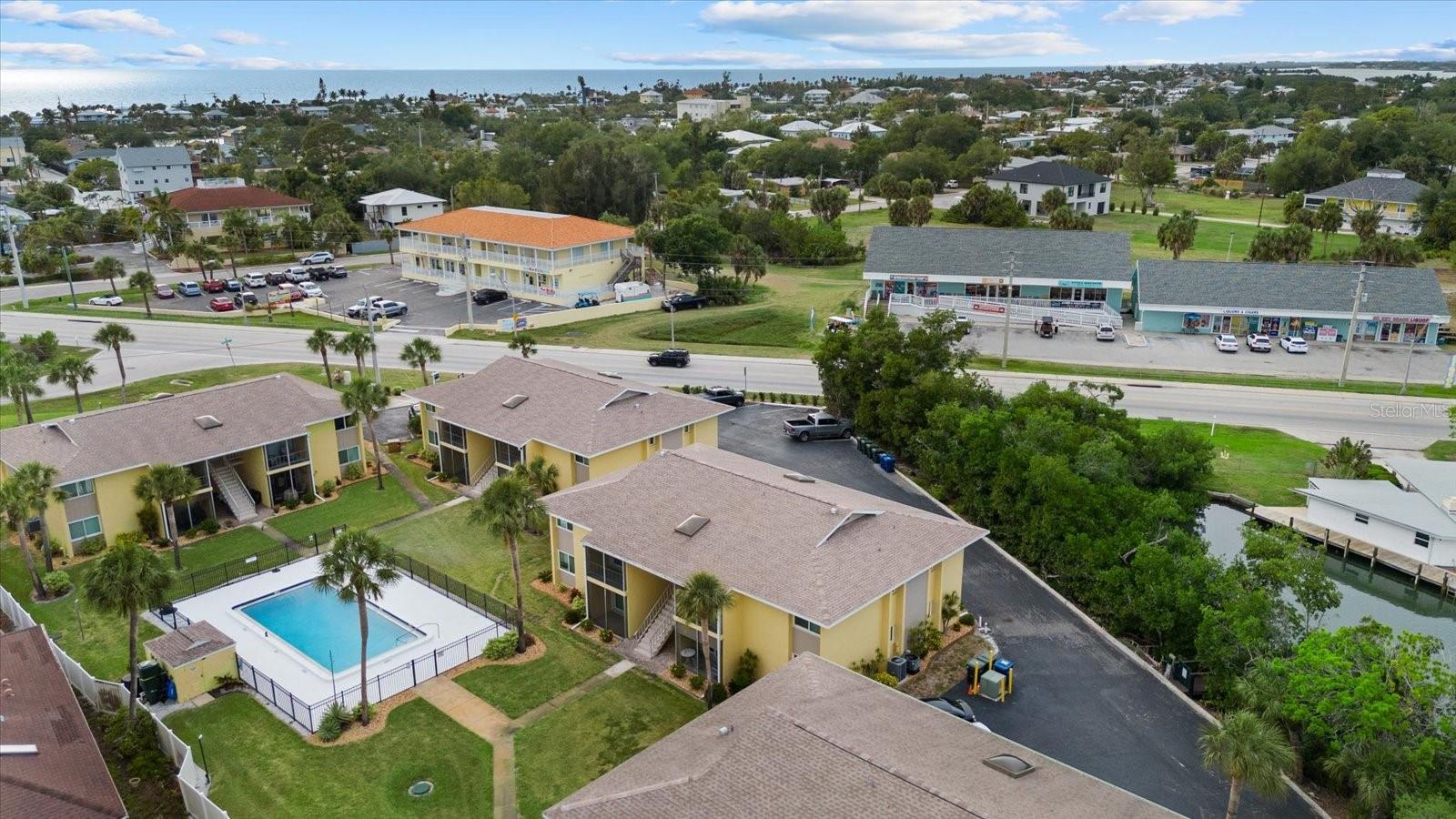 LYONS COVE - Residential