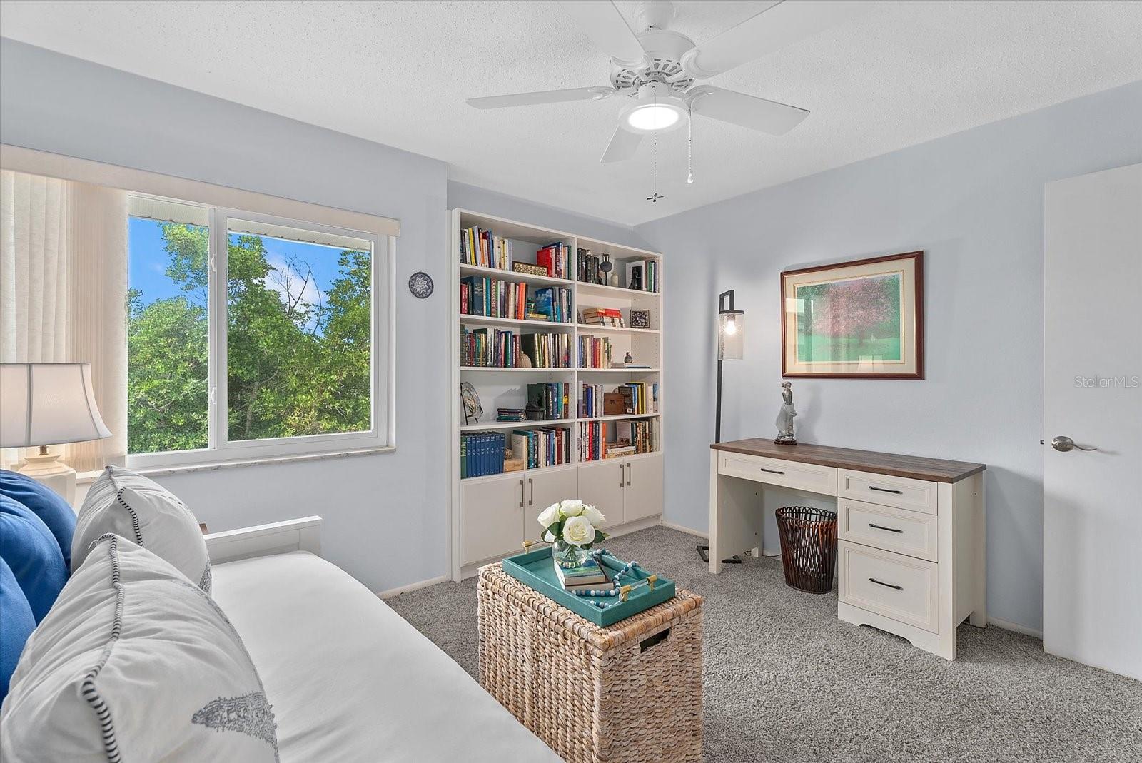 LYONS COVE - Residential