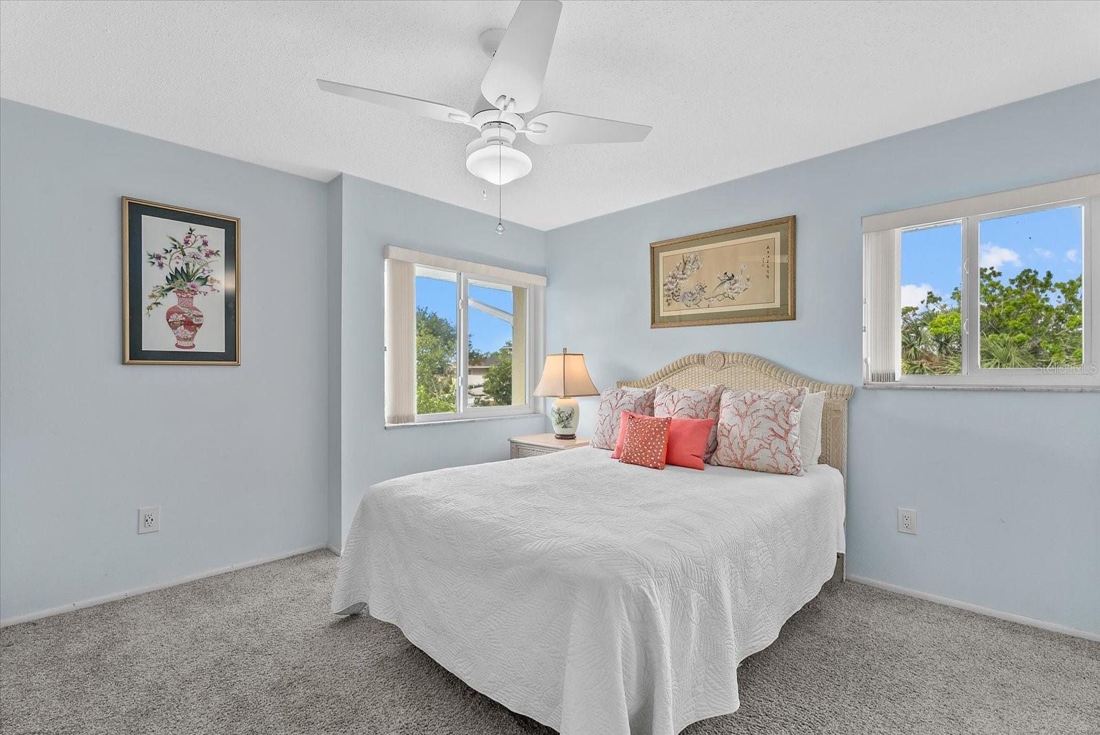 LYONS COVE - Residential
