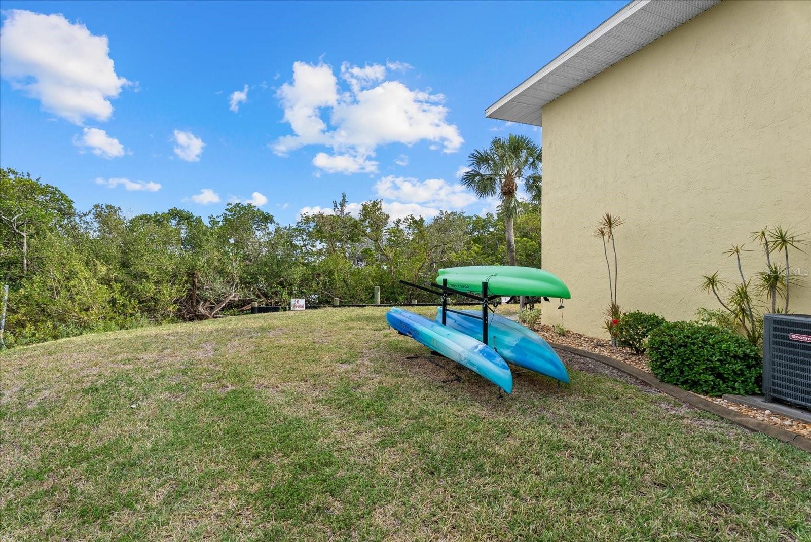 LYONS COVE - Residential