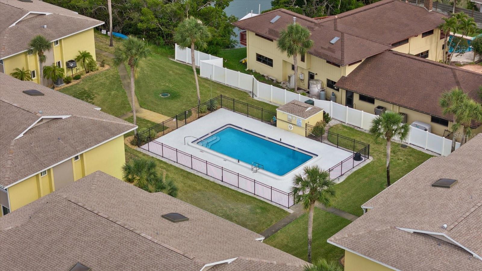 LYONS COVE - Residential