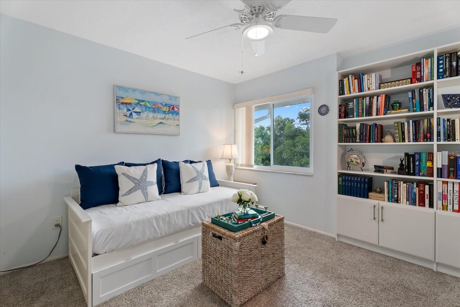 LYONS COVE - Residential