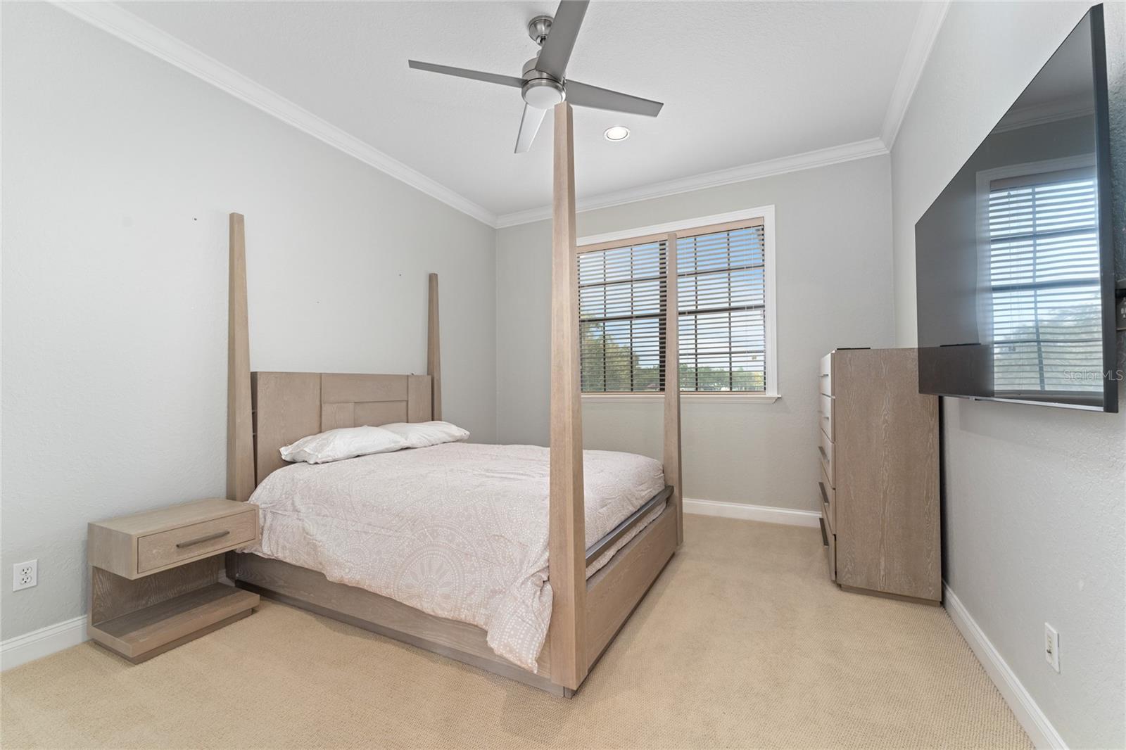 KEENES POINTE - Residential