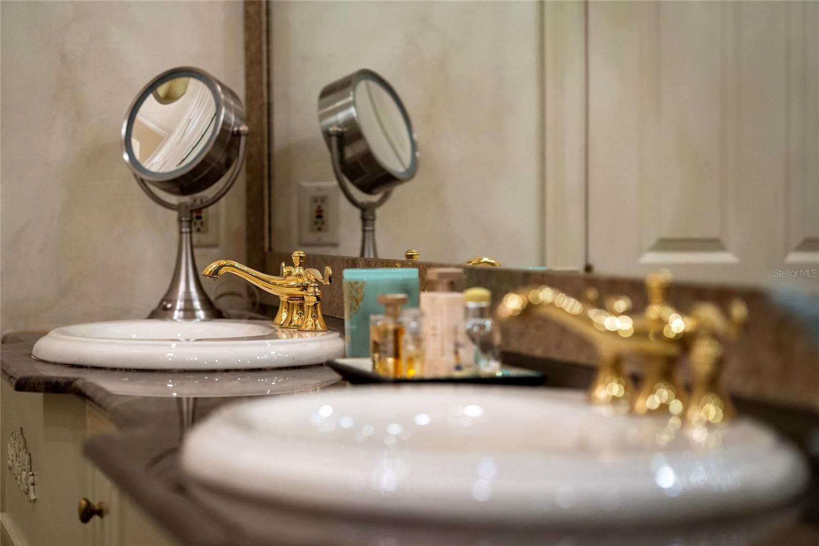 KEENES POINTE - Residential